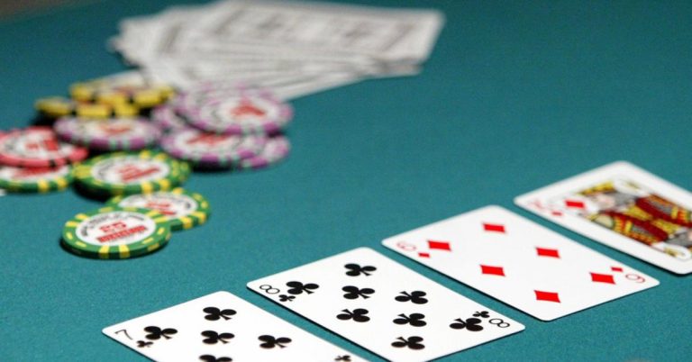 What Are the Advantages of Referral Rewards on an Online Gambling Site?
